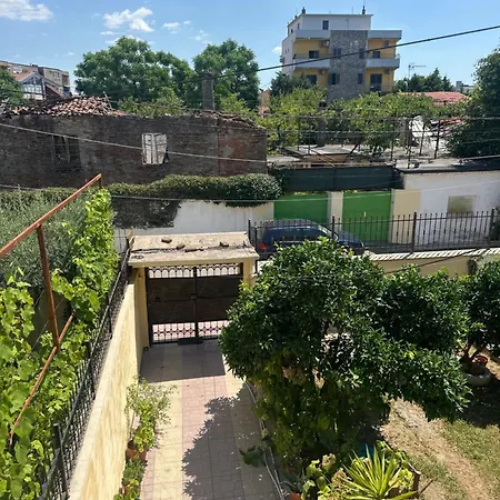 Maison شقة Polisi i Vogel